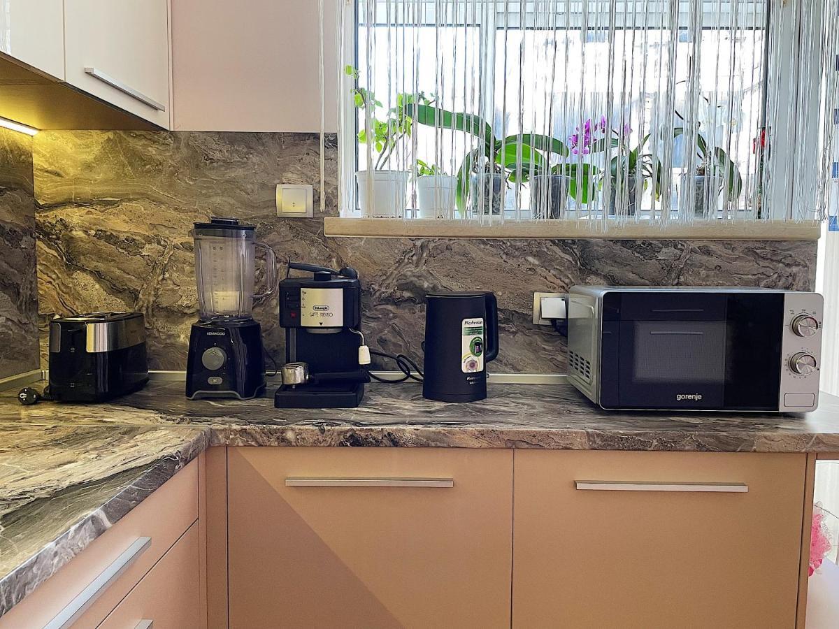 Spacious And Bright Maisonette Varna Center エクステリア 写真