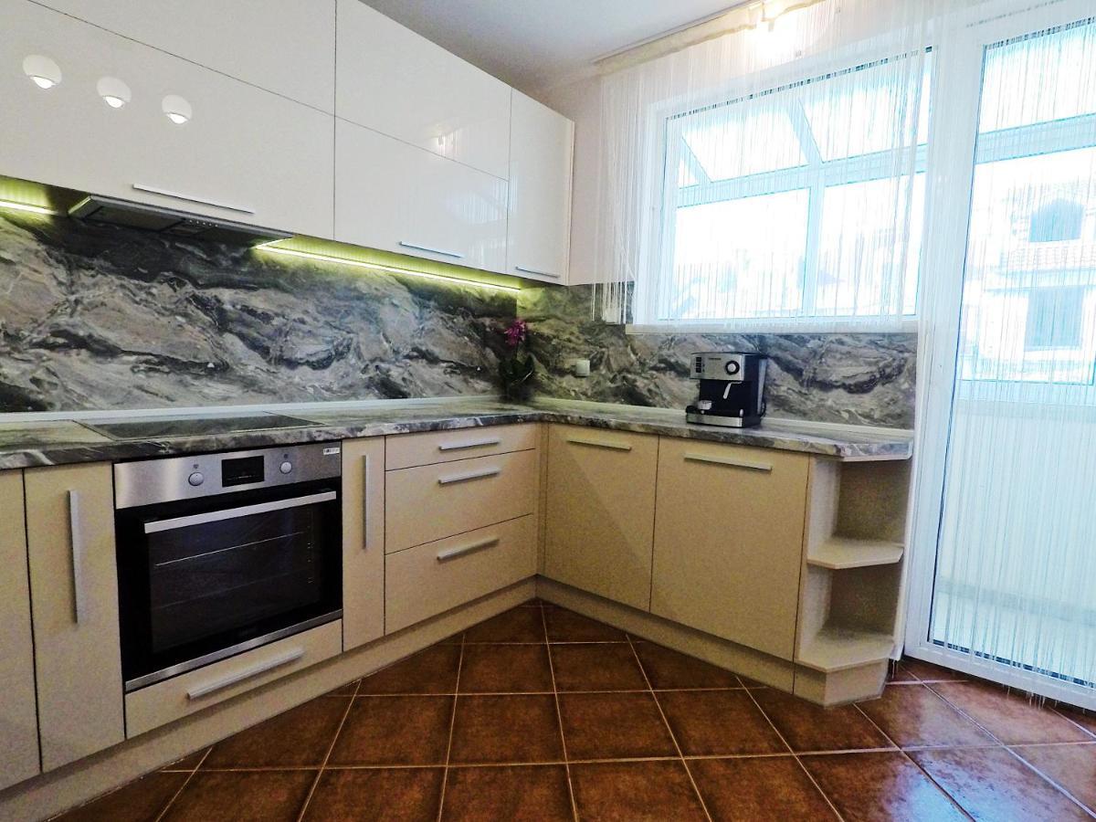 Spacious And Bright Maisonette Varna Center エクステリア 写真