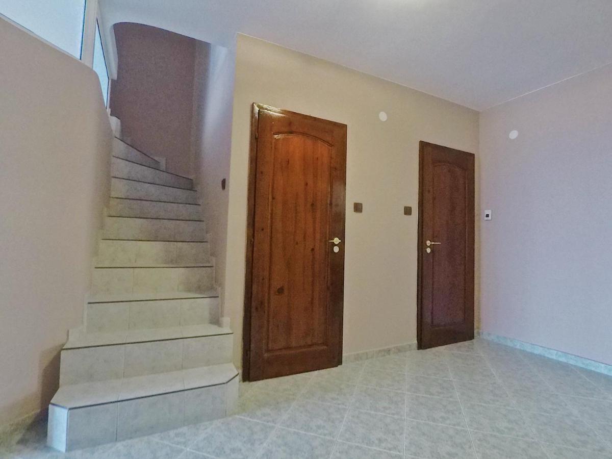 Spacious And Bright Maisonette Varna Center エクステリア 写真