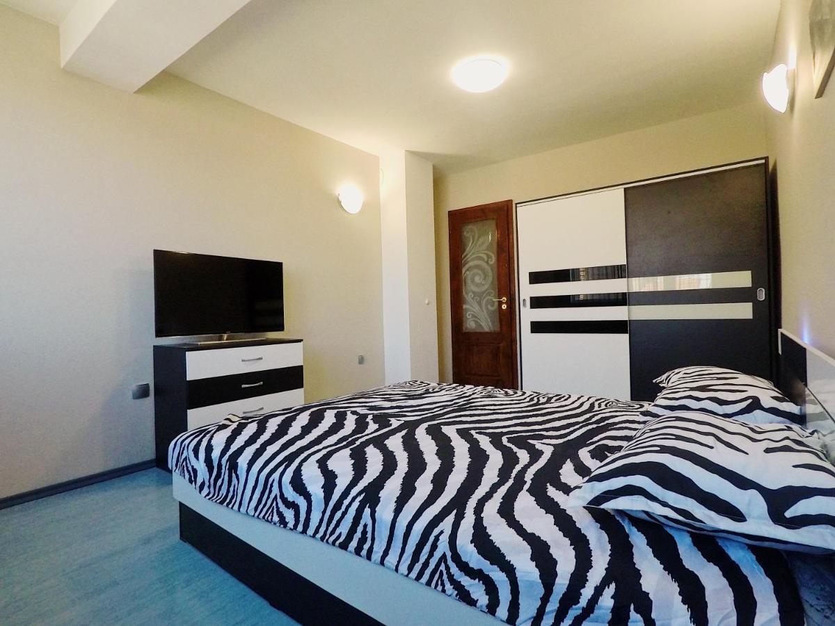 Spacious And Bright Maisonette Varna Center エクステリア 写真
