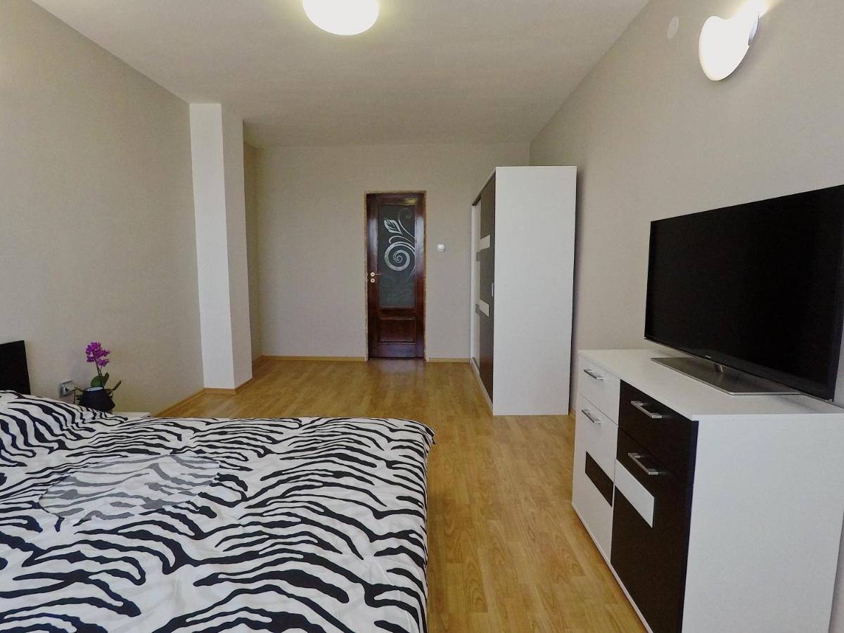Spacious And Bright Maisonette Varna Center エクステリア 写真